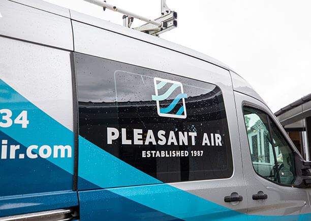 Pleasant Air van